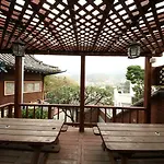 Nayaeddle Guesthouse